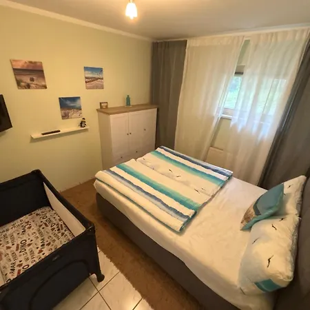 Ruhige Wohnung, Citynah Und Kinderfreundlich * Росток