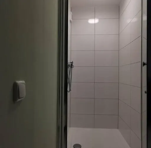 Ruhige Wohnung, Citynah Und Kinderfreundlich *